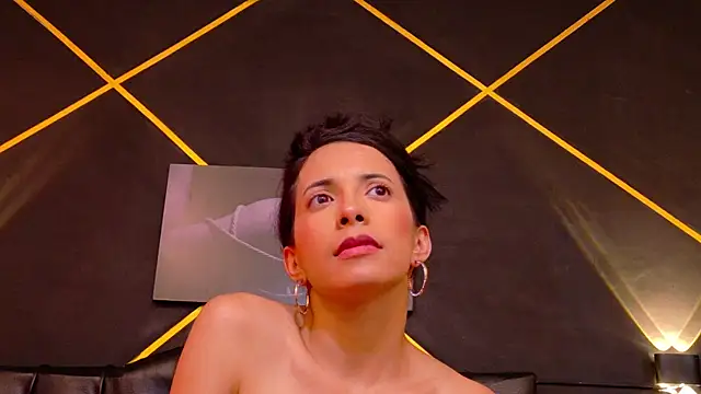 amabel zambrano online show from May 11, 4:04 pm