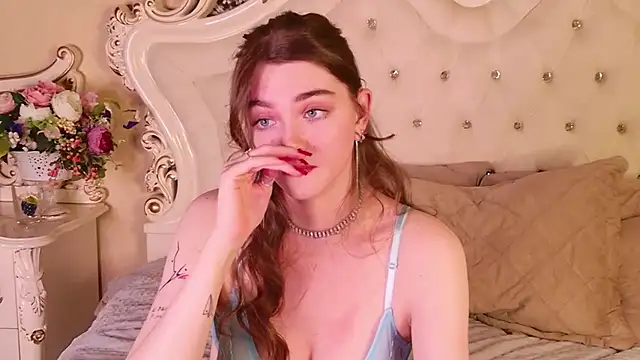 Snapshot of VITA_TESS chatting on October 5, 7:15 pm VITA TESS online show from October 5, 7:15 pm