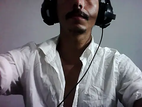 MagrinhoSaradoo online show from November 2, 12:37 am