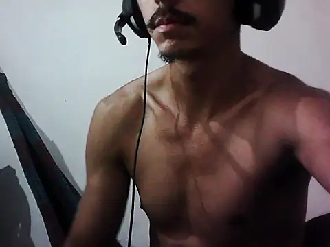 MagrinhoSaradoo online show from October 27, 8:32 pm