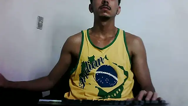 MagrinhoSaradoo online show from July 4, 3:57 am