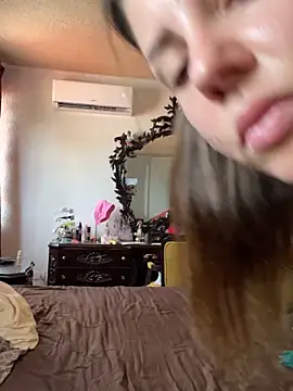 Snapshot of Izy_cute_ chatting on September 12, 7:35 pm Izy cute online show from September 12, 7:35 pm