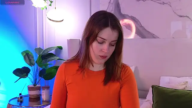 EllieGarson online show from May 1, 5:07 pm
