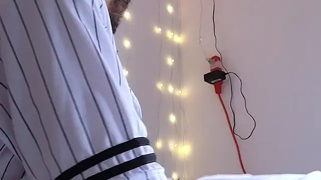 Dante Bones online show from March 12, 10:39 pm