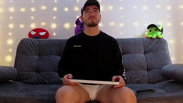 Dante Bones online show from March 8, 2:19 pm