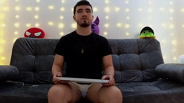 Dante Bones online show from February 10, 7:28 pm