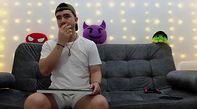 Dante Bones online show from February 12, 2:14 am