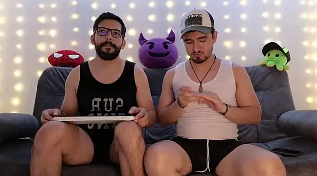 Snapshot of ErickBrant chatting on March 21, 9:12 pm ErickBrant online show from March 21, 9:12 pm