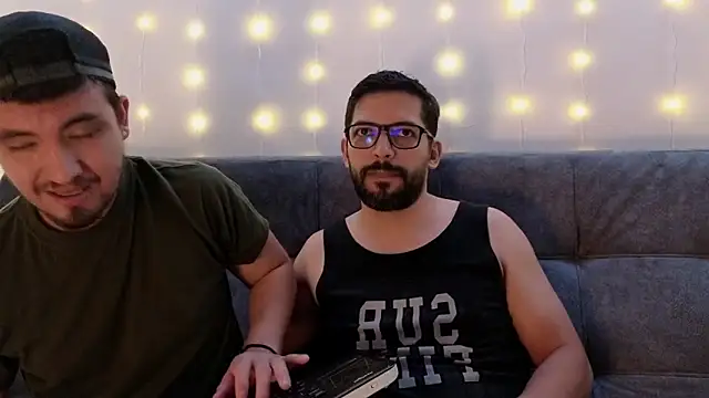 Snapshot of ErickBrant chatting on March 15, 12:47 am ErickBrant online show from March 15, 12:47 am