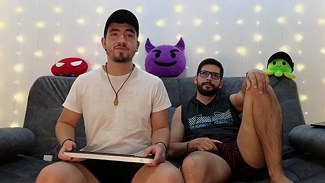 Snapshot of ErickBrant chatting on March 11, 1:16 am ErickBrant online show from March 11, 1:16 am