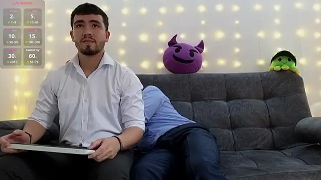 Snapshot of ErickBrant chatting on February 12, 8:29 pm ErickBrant online show from February 12, 8:29 pm