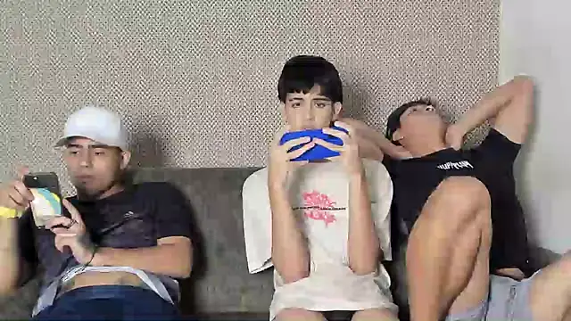 jhoseth sexxx18 online show from February 1, 8:37 pm