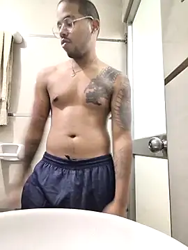 Snapshot of THEGOATHL chatting on September 25, 4:40 am THEGOATHL online show from September 25, 4:40 am