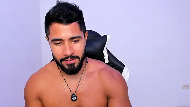 Santiago huntt online show from April 7, 7:15 pm