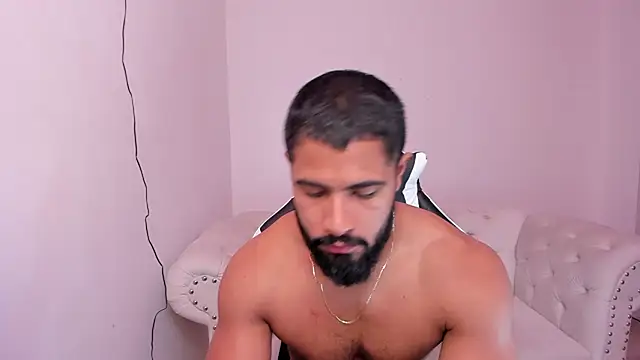 Snapshot of Santiago_huntt chatting on February 26, 12:49 pm Santiago huntt online show from February 26, 12:49 pm