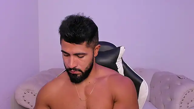 Santiago huntt online show from March 28, 1:23 pm