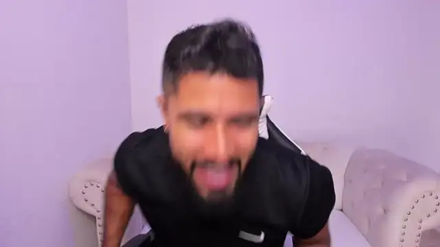 Santiago huntt online show from February 24, 8:21 pm