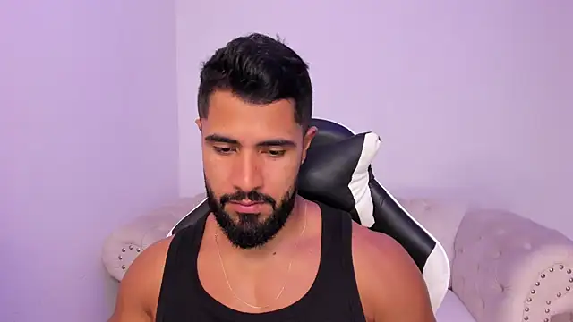 Santiago huntt online show from February 25, 7:47 pm