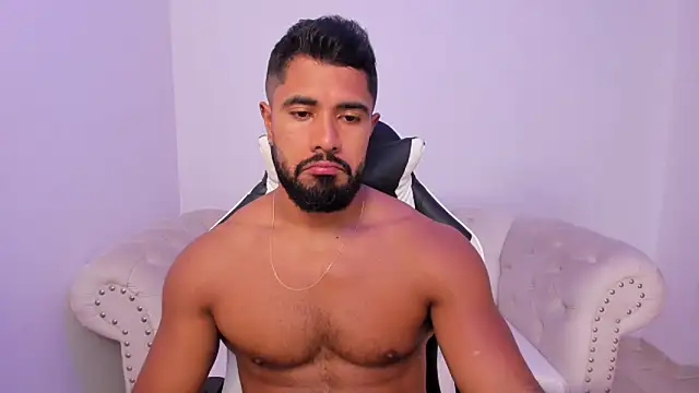 Santiago huntt online show from February 21, 12:40 pm