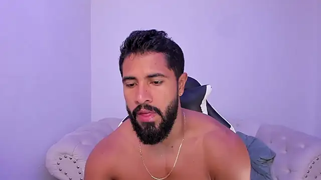 Snapshot of Santiago_huntt chatting on November 27, 12:49 pm Santiago huntt online show from November 27, 12:49 pm