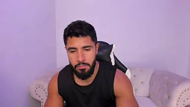 Santiago huntt online show from February 6, 8:27 pm