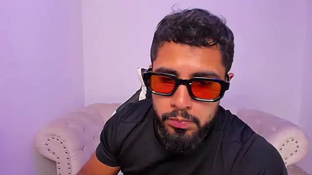 Santiago huntt online show from March 16, 8:33 pm