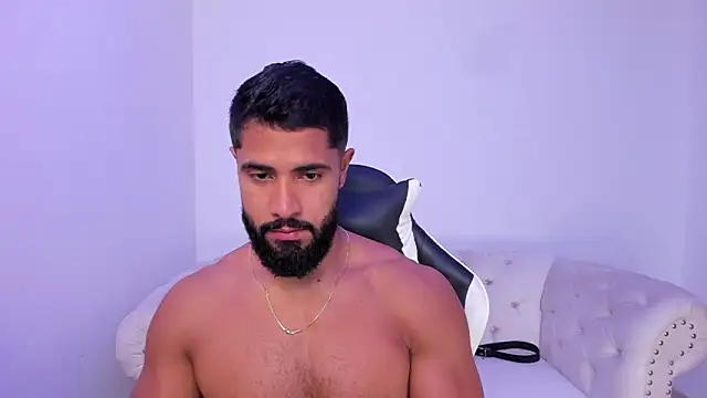 Snapshot of Santiago_huntt chatting on December 3, 12:48 pm Santiago huntt online show from December 3, 12:48 pm