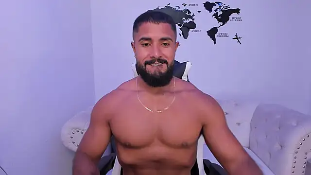 Snapshot of Santiago_huntt chatting on September 8, 8:30 pm Santiago huntt online show from September 8, 8:30 pm
