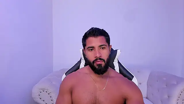 Snapshot of Santiago_huntt chatting on November 28, 12:27 pm Santiago huntt online show from November 28, 12:27 pm