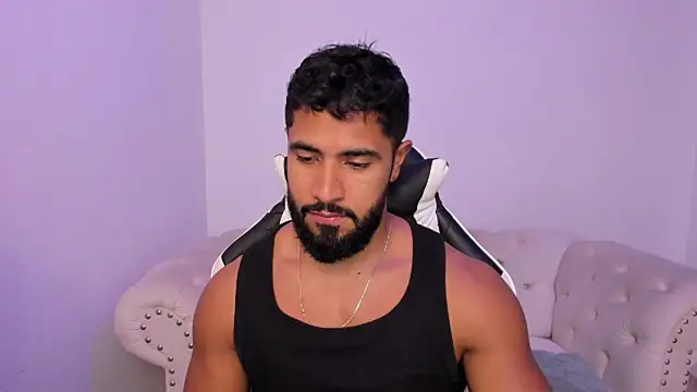 Santiago huntt online show from February 7, 1:08 pm