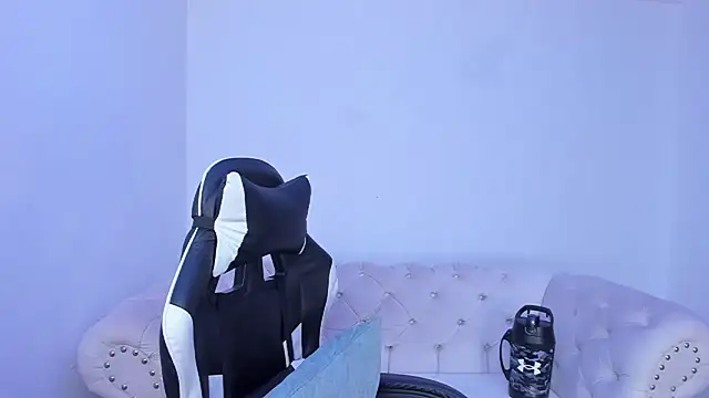 Snapshot of Santiago_huntt chatting on October 31, 9:11 pm Santiago huntt online show from October 31, 9:11 pm