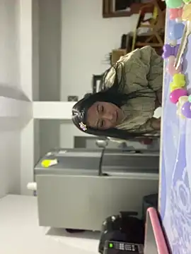 Snapshot of Salomee_Ramireez chatting on January 18, 1:30 am Salomee Ramireez online show from January 18, 1:30 am