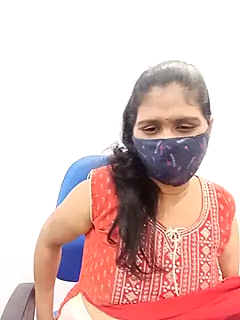 Lucky-Deepthi online show from February 16, 6:10 pm