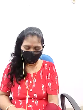 Lucky-Deepthi online show from February 18, 9:31 pm