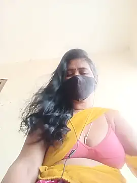 Snapshot of Lucky-Deepthi chatting on June 2, 7:52 am Lucky-Deepthi online show from June 2, 7:52 am