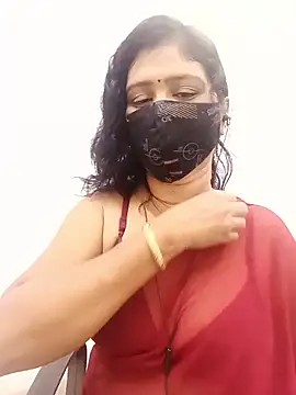 Lucky-Deepthi online show from March 10, 9:40 pm