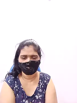 Lucky-Deepthi online show from February 15, 10:52 pm