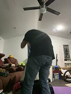 Snapshot of SparingTeller chatting on November 8, 7:56 am SparingTeller online show from November 8, 7:56 am