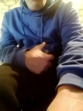 aigledauphin online show from October 28, 1:32 pm