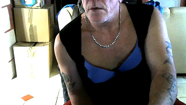 aigledauphin online show from December 4, 1:21 pm