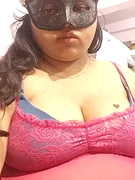 BigAssSarah online show from October 3, 9:49 pm