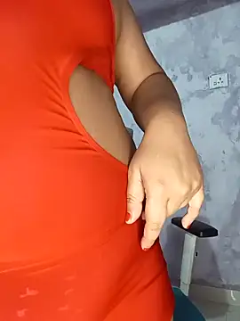 BigAssSarah online show from January 7, 1:43 am