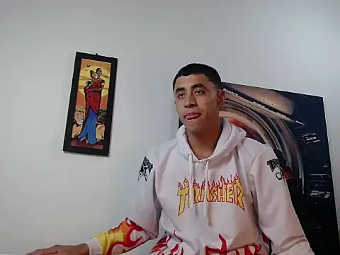 Cris steban1 online show from February 13, 3:06 am