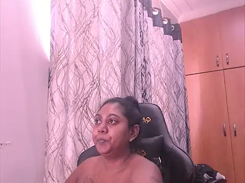 Snapshot of Indian_Ruby99 chatting on February 8, 9:24 am Indian Ruby99 online show from February 8, 9:24 am