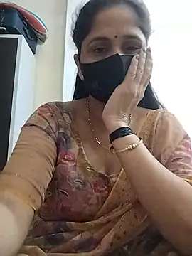 Snapshot of priyancyfun chatting on July 11, 4:02 am priyancyfun online show from July 11, 4:02 am