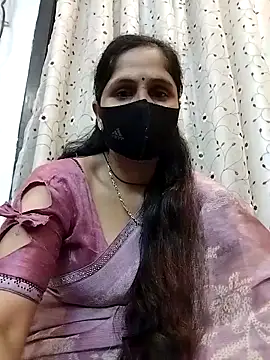 Snapshot of priyancyfun chatting on February 7, 3:31 pm priyancyfun online show from February 7, 3:31 pm