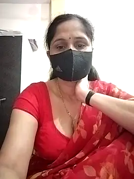 Snapshot of priyancyfun chatting on February 25, 10:42 pm priyancyfun online show from February 25, 10:42 pm