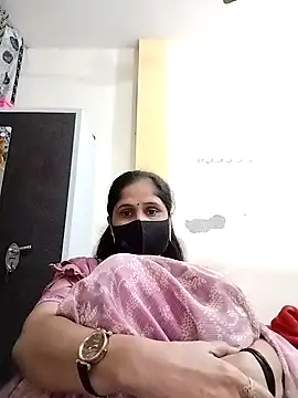 priyancyfun online show from November 27, 4:13 am