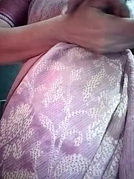 Snapshot of priyancyfun chatting on February 3, 2:53 am priyancyfun online show from February 3, 2:53 am