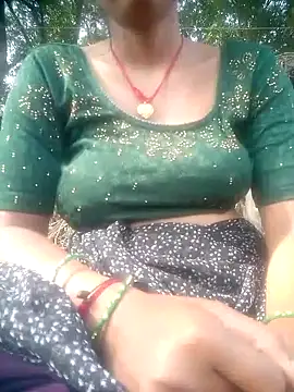 Snapshot of Amaya_Bajwa chatting on November 6, 8:18 am Amaya Bajwa online show from November 6, 8:18 am